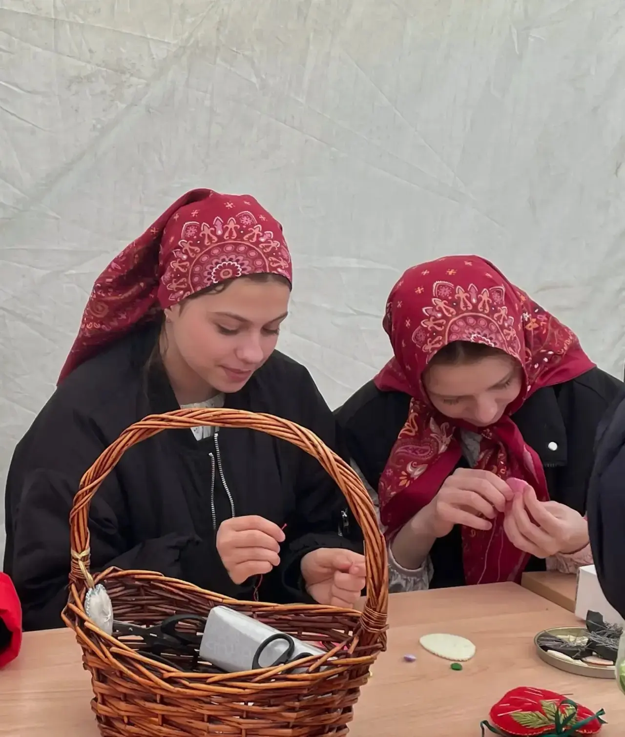 Дни Светлой Пасхи - время, когда так хочется поделиться с родными и близкими светом Христова Воскрес