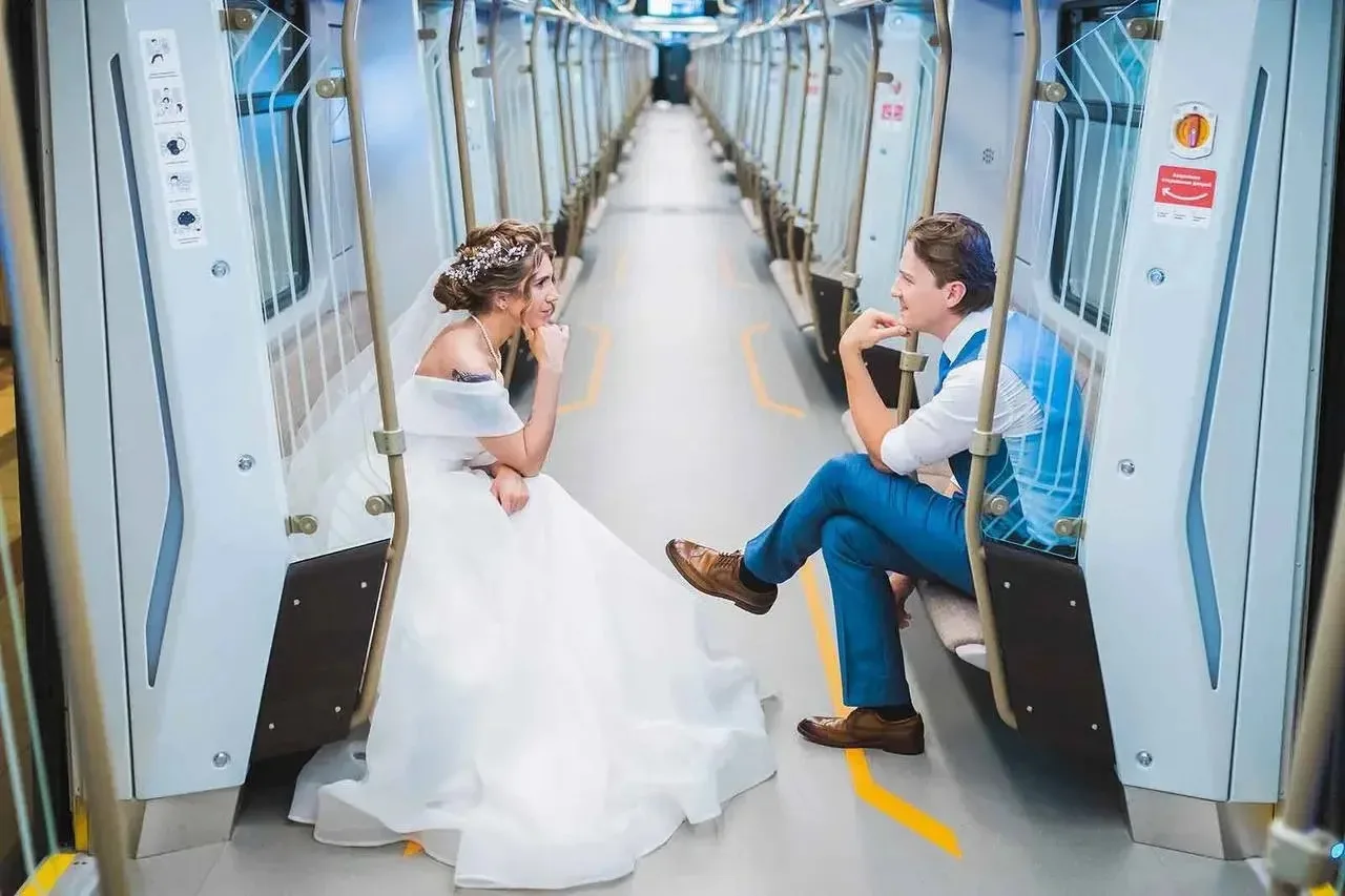 💍⚡️ 116 пар поженились на станции метро «Маяковская» с начала года