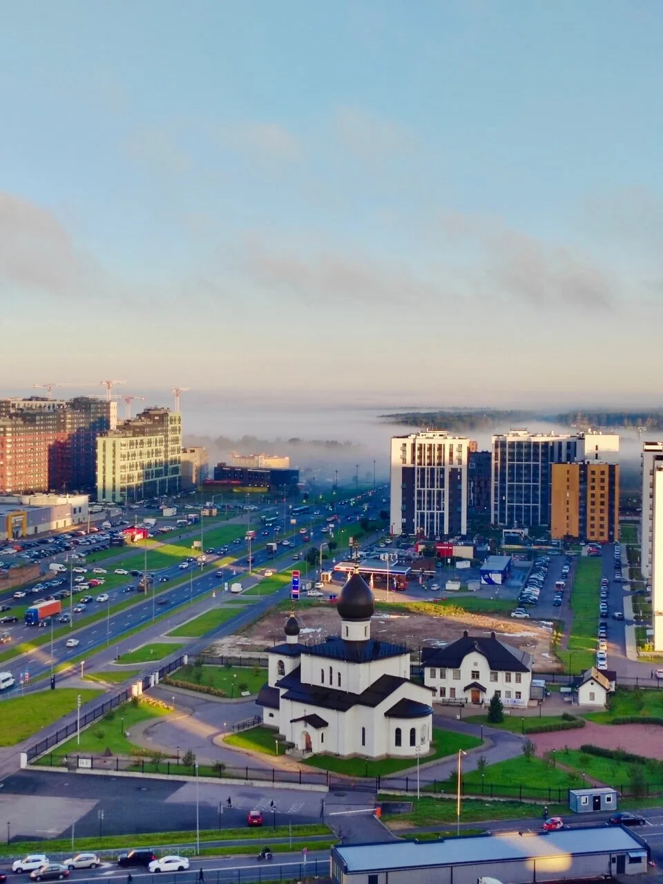 Утренний Петербург в тумане