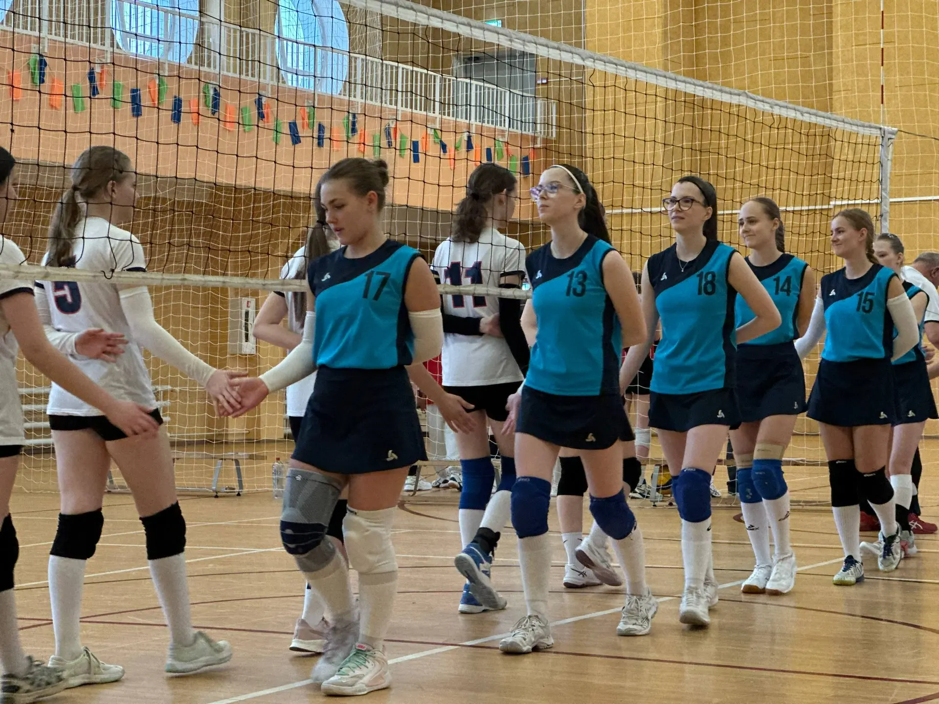 🏐 Соревнования по волейболу среди девушек! 🏐  В эту среду в рамках спартакиады среди школ Иркутского
