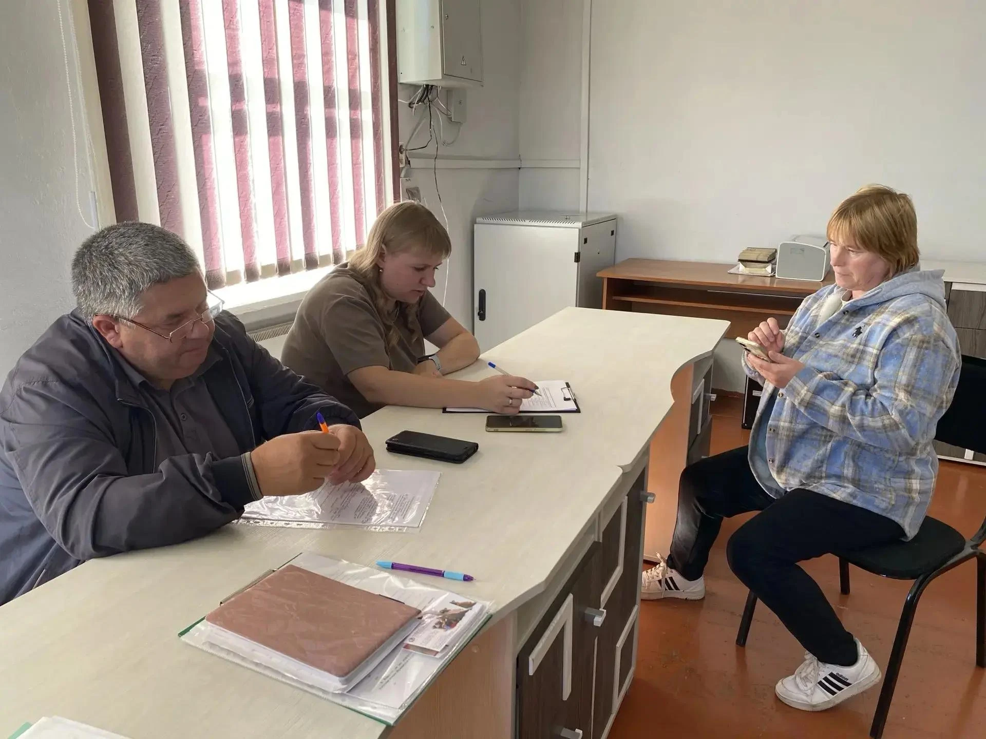 С целью информирования по предоставлению мер социальной поддержки, выявления нуждаемост...