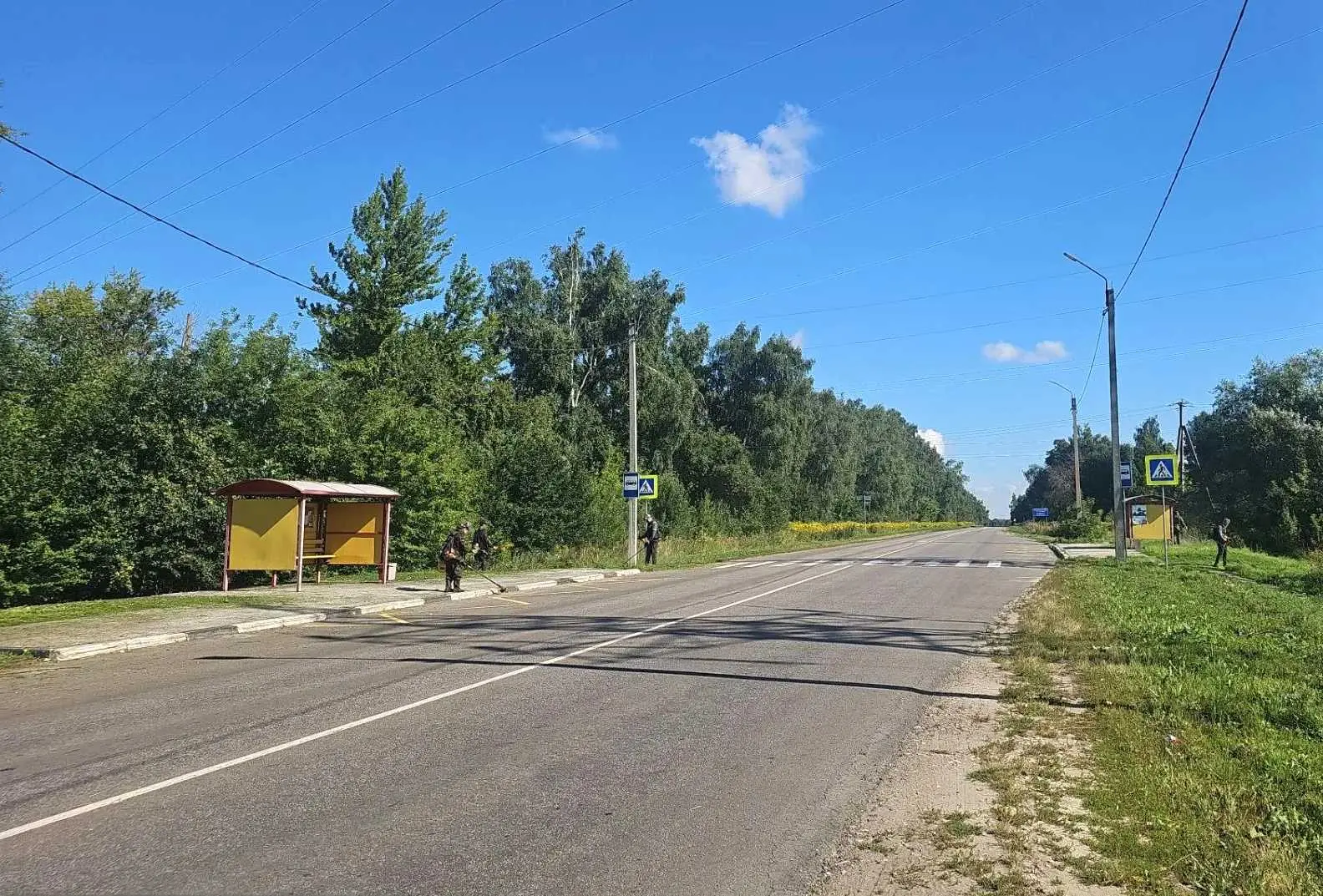 В рабочем поселке Теплое продолжается плановые работы по благоустройству.