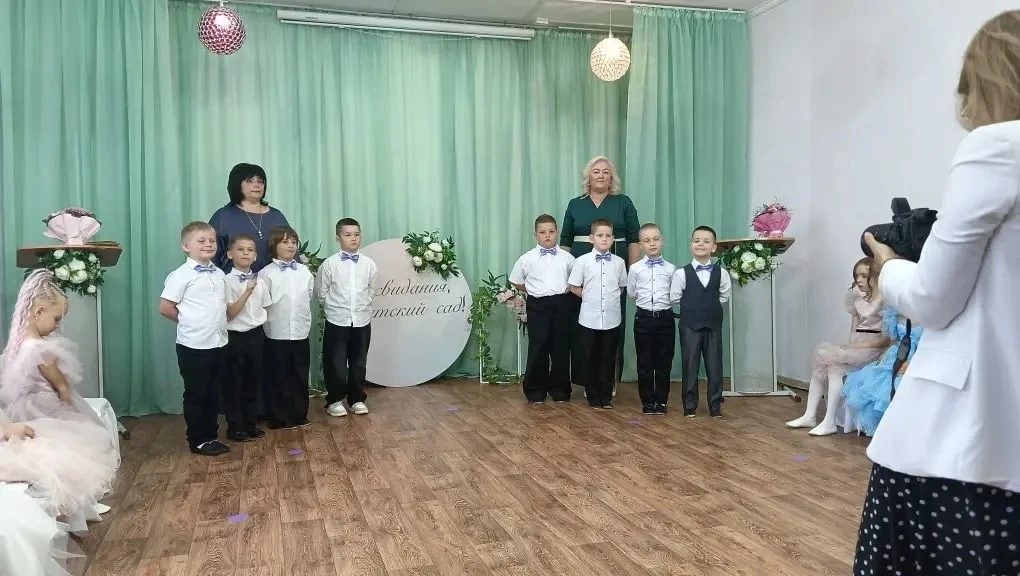 В подготовительной группе N 3 прошёл выпускной бал 🌺💐🥀
