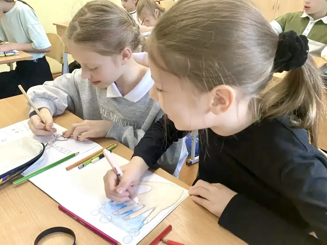 ЗДОРОВЬЕ ДЛЯ ВСЕХ  🤚 В начальной «Глории» на #Корнейчука52а  в рамках Недели здоровья прошли интерак
