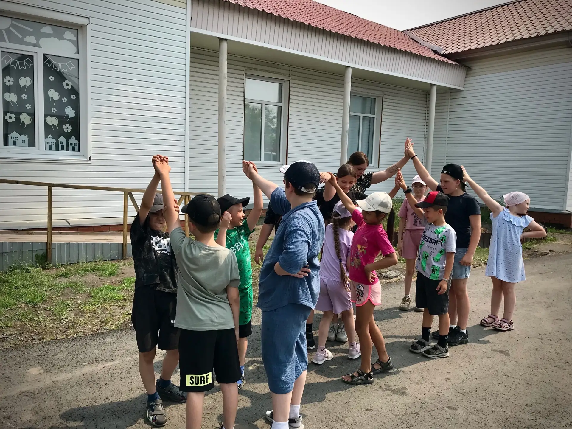 💥 23 и 24 июня для ребят посещающих пришкольный лагерь, прошла игровая программа «День русского фол