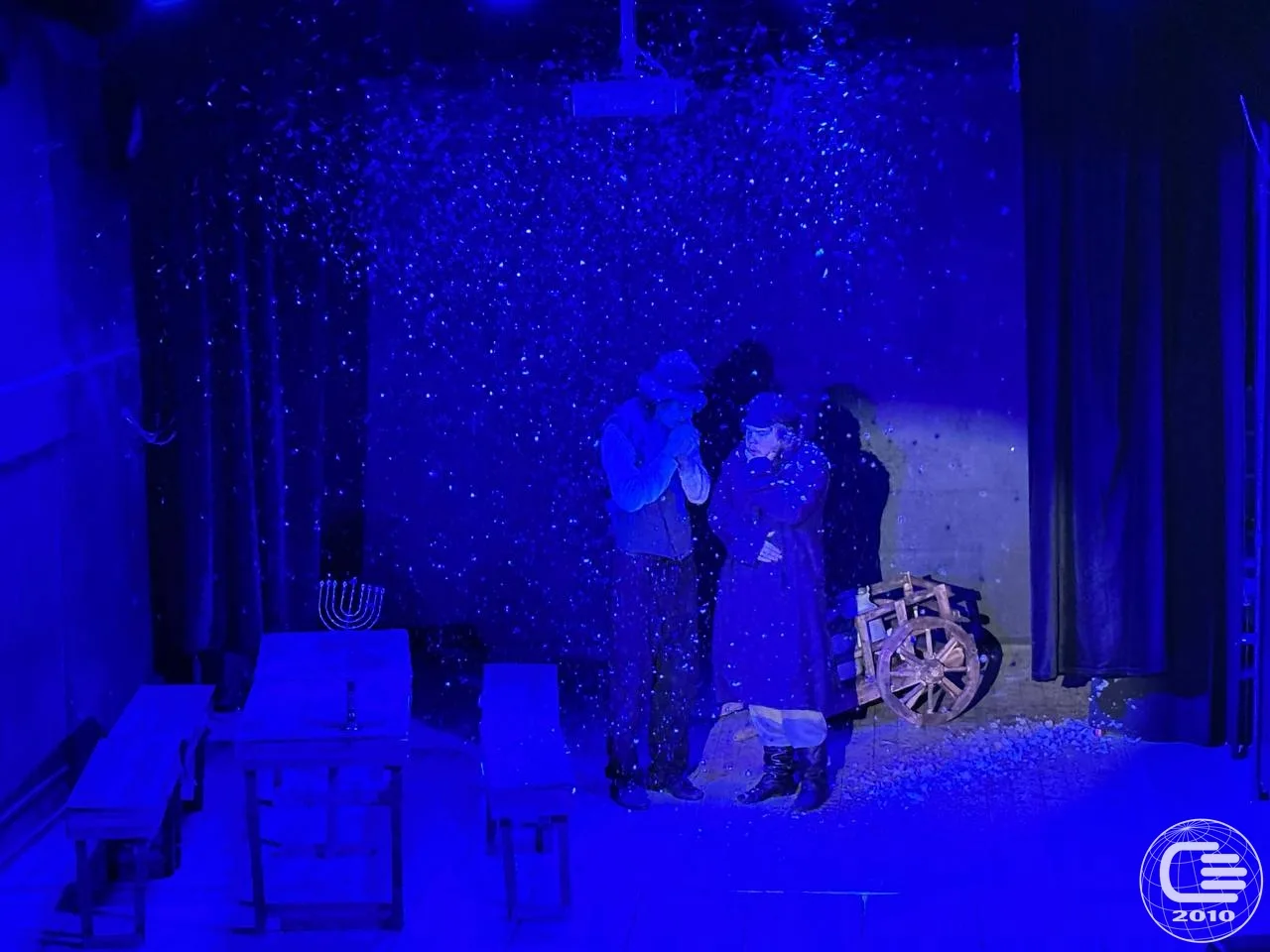 🎭 Наша школьная драматическая студия «Волшебный мир театра» завершает сезон яркими победами и премье