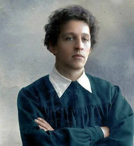 «Ты права, мама: не пить, конечно, лучше. Но иногда находит такая тоска...»

–Александр Блок, из пис