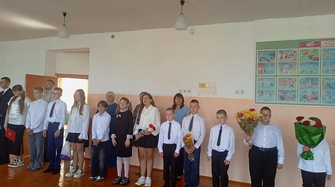 🍁 Сегодня, 1 сентября, в МБОУ «Селеченская СОШ» прошла торжественная линейка, посвящён...