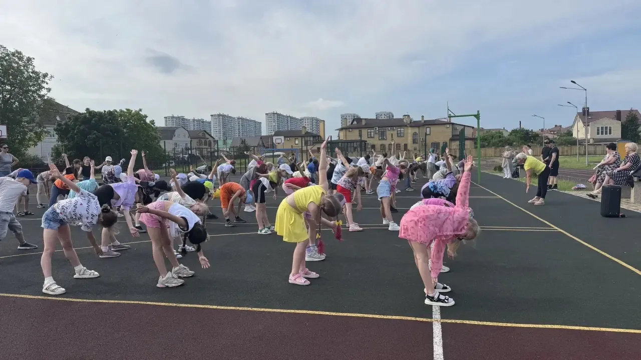 🇷🇺 Подготовка ко Дню России идёт полным ходом!

Сегодня в лагере дневного пребывания «Орлята Росси
