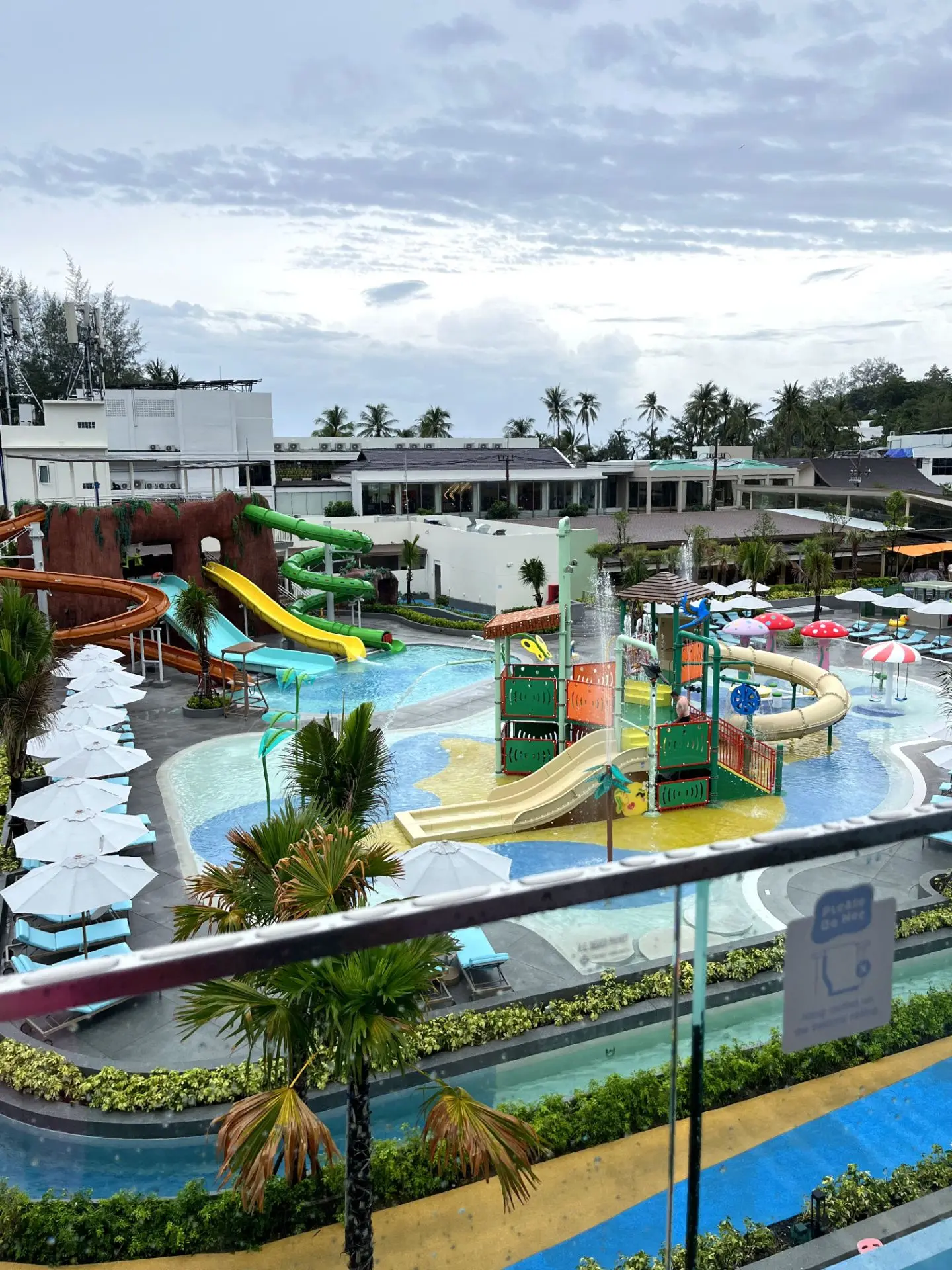 🌴Недавно наш менеджер Дарья побывала с инспекцией в отеле Katathani Phuket Beach Resort на пляже Ка