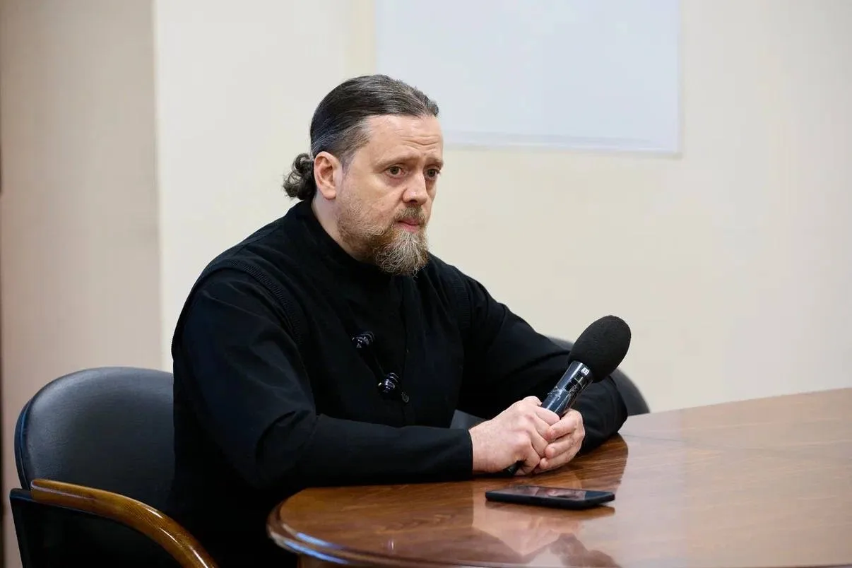 Иногда не могу не думать о таких простых и таких естественных вещах, которые должны быть понятными и