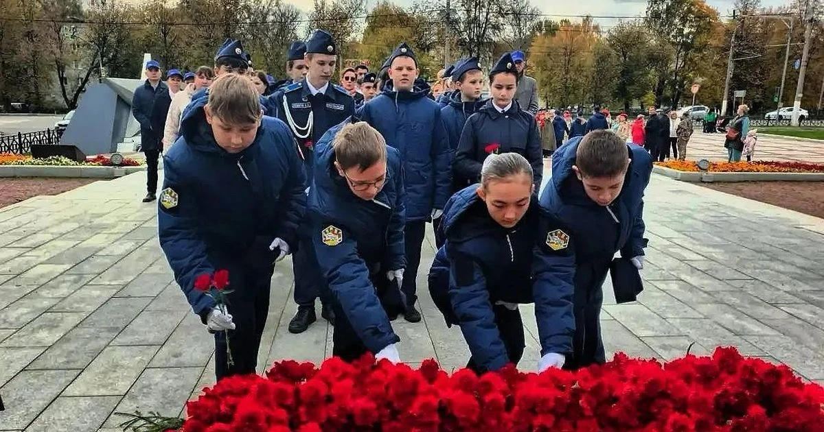 🕯️ Кадеты почтили память Подольских курсантов