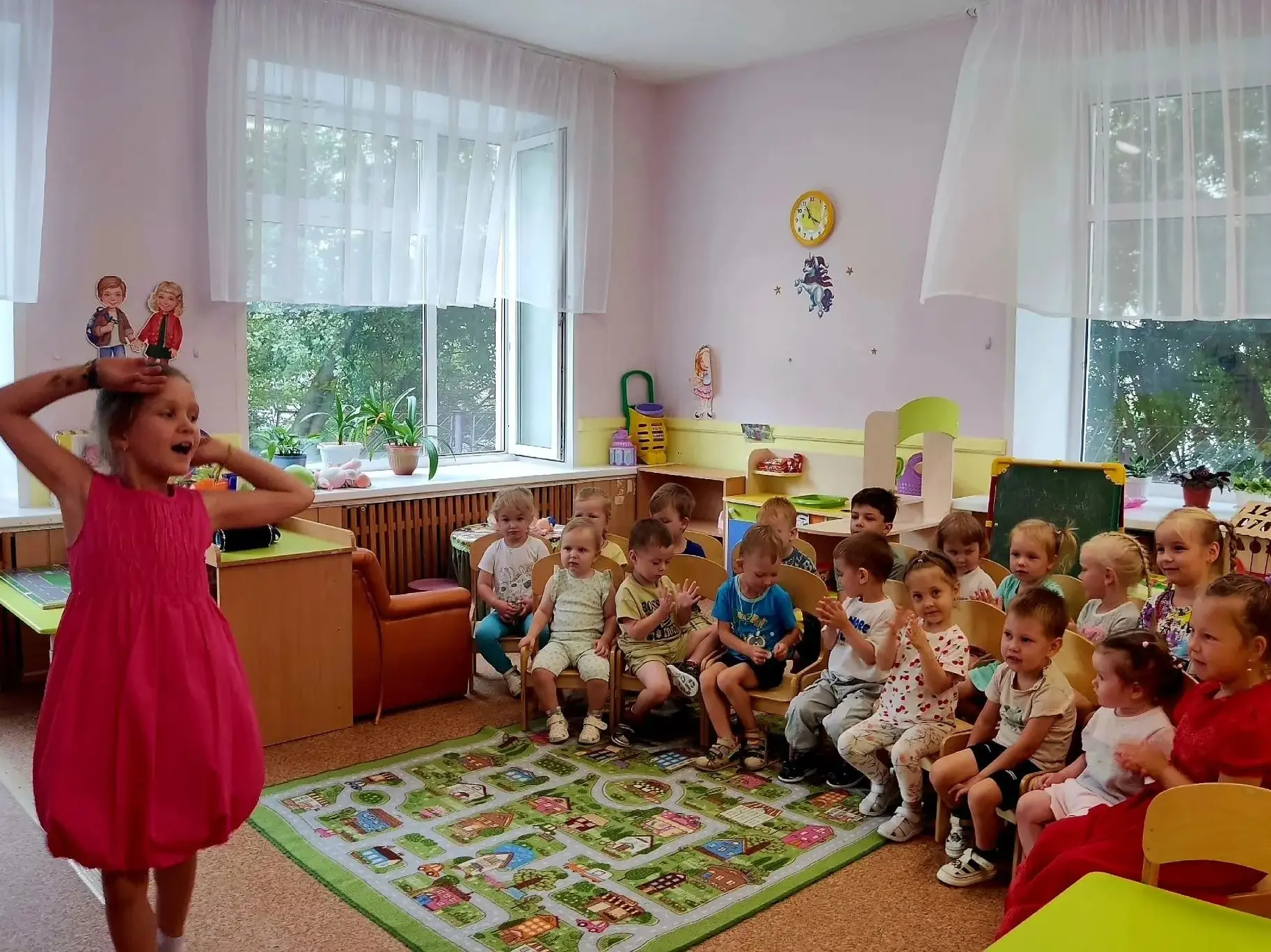 Летние вечера в 1️⃣6️⃣ группе - это всегда море радости и творчества!✨