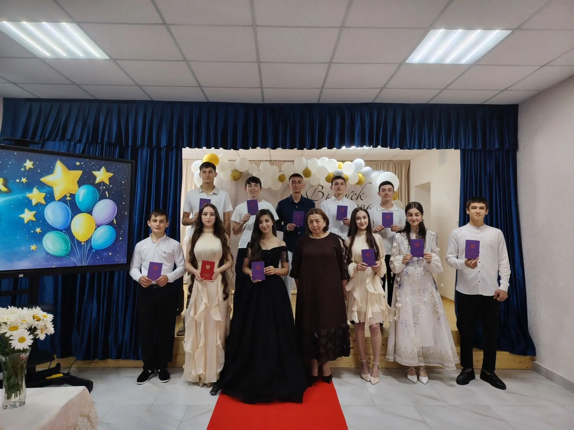 ✨ Выпускной вечер — незабываемое событие в жизни каждого!