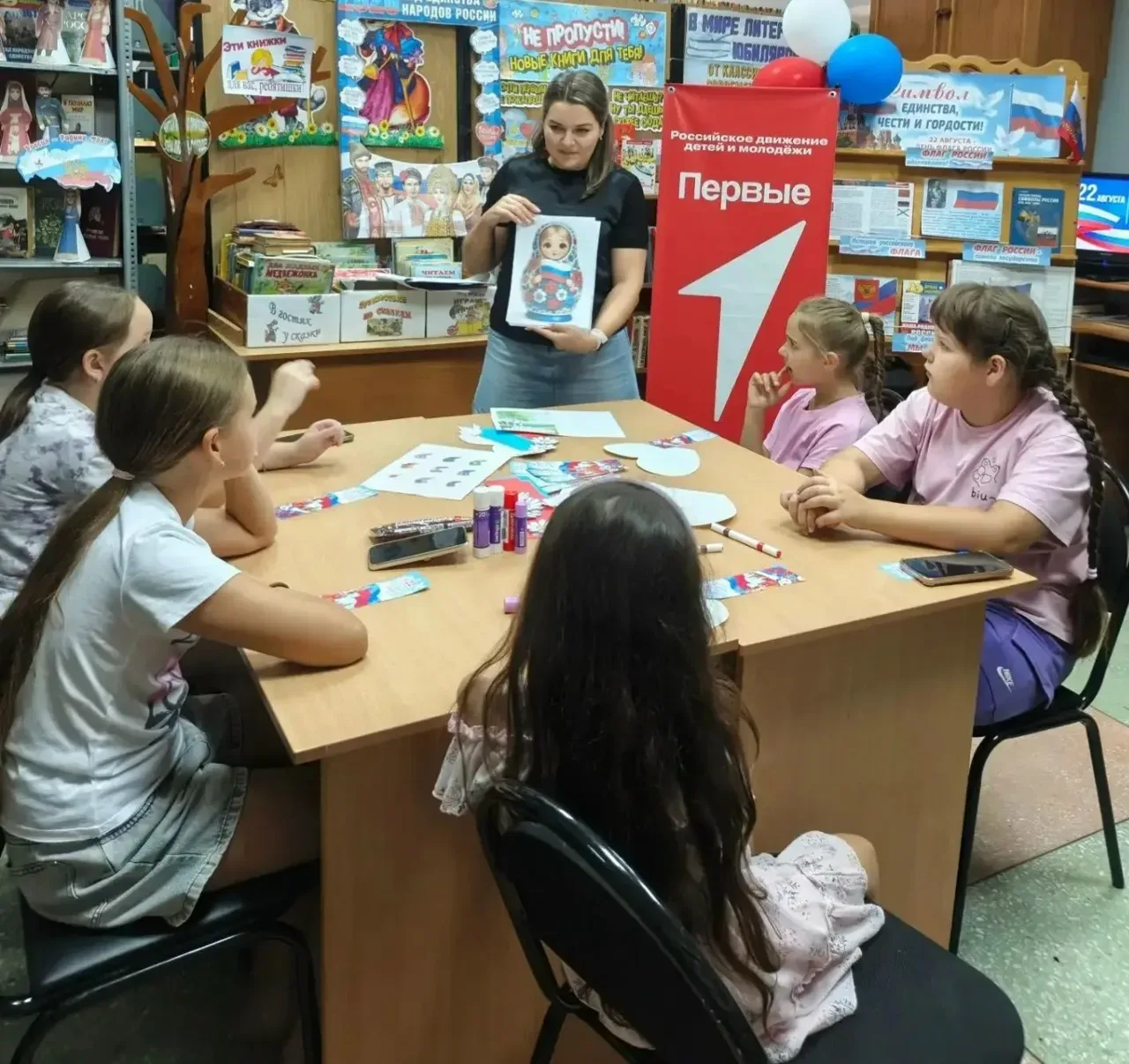 22 августа вся страна отмечает День флага России.