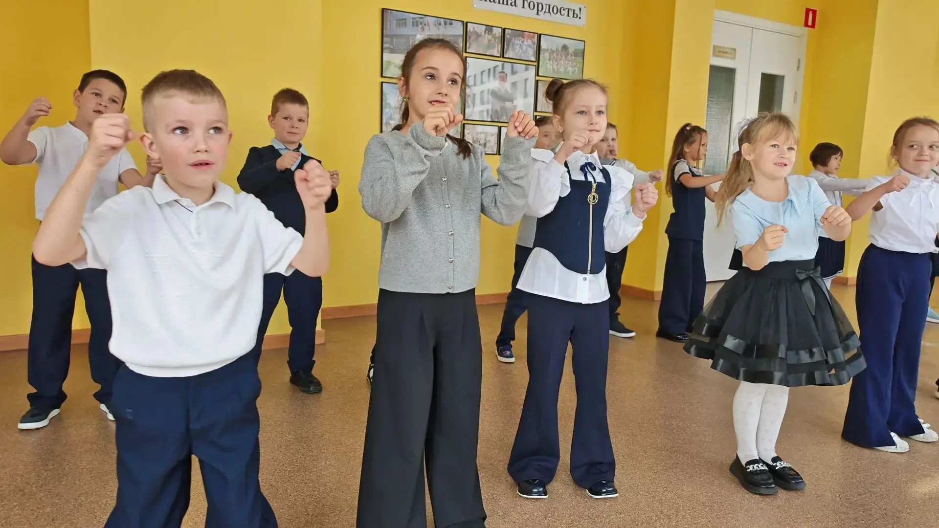 🕺Ритм, который заряжает: в школе прошли танцевальные перемены!