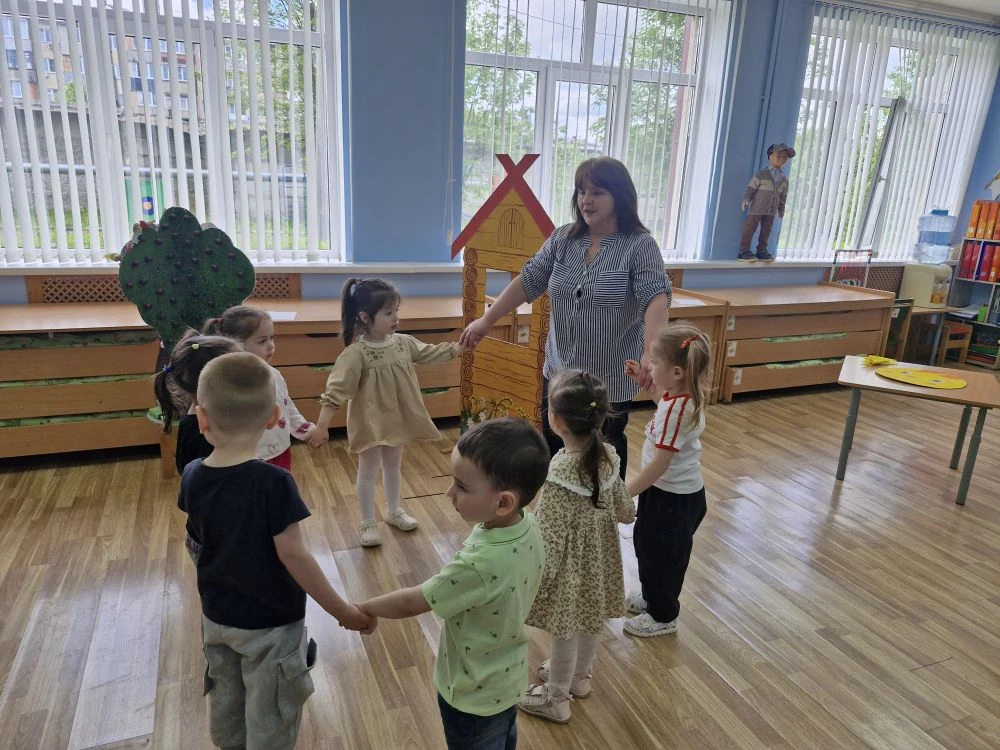 Кӕстӕр полилингвалон къорды ацыд ӕргом ахуыр ахӕм темӕйыл:"Уалдзӕджы нысантӕ".