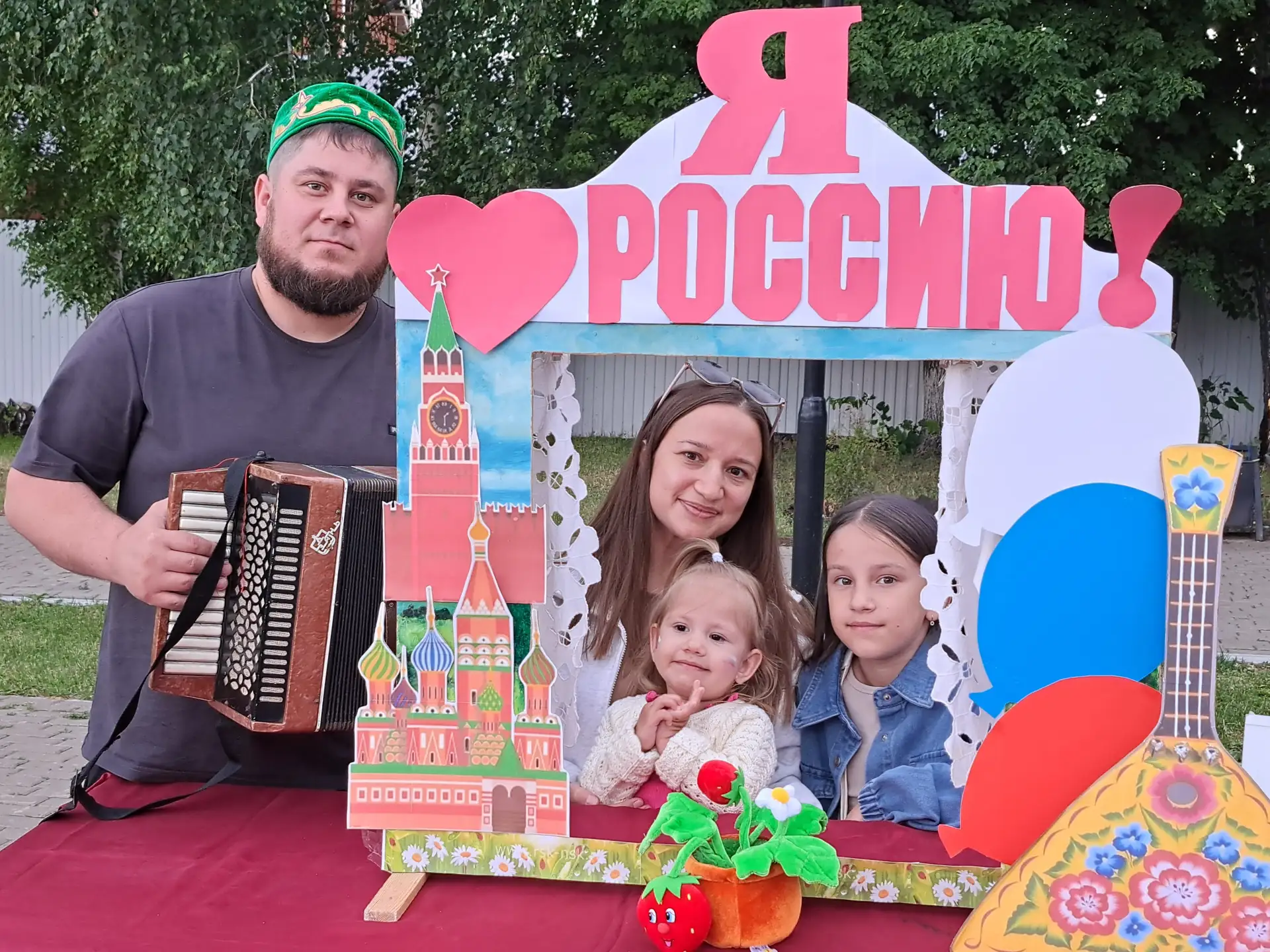 Чекмагушевский район – часть великой России. Наши жители отличаются трудолюбием, сплоченностью и гер