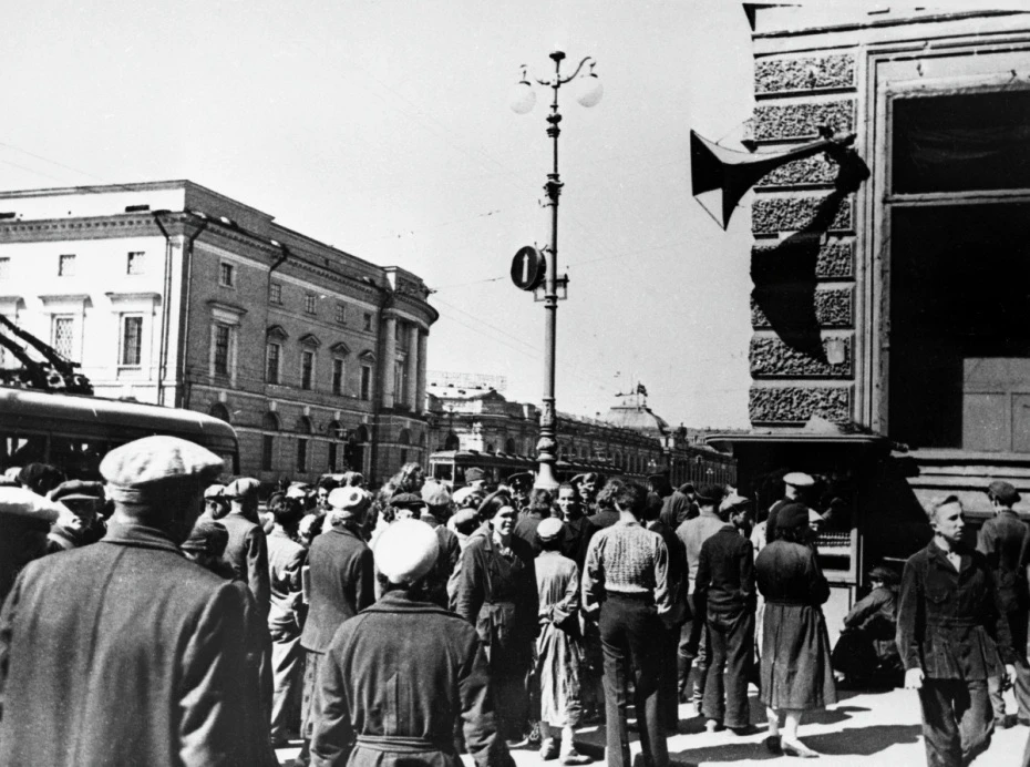 В этот день, 85 лет назад , 22 июня 1941 года началась Великая Отечественная война. 
Германия без об
