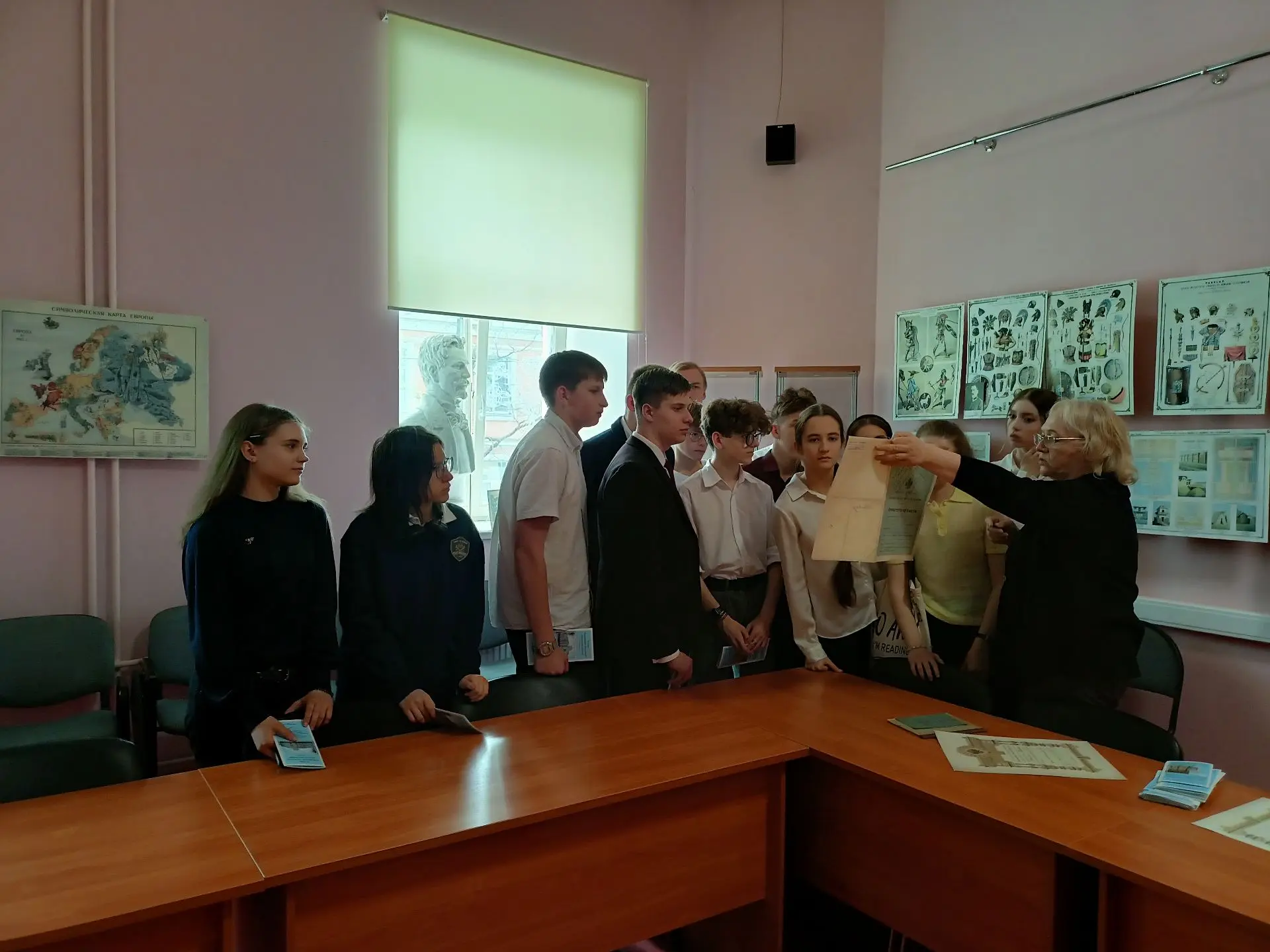 12 мая  победители открытого районного литературно-краеведческого турнира «Большая игра» учащиеся   