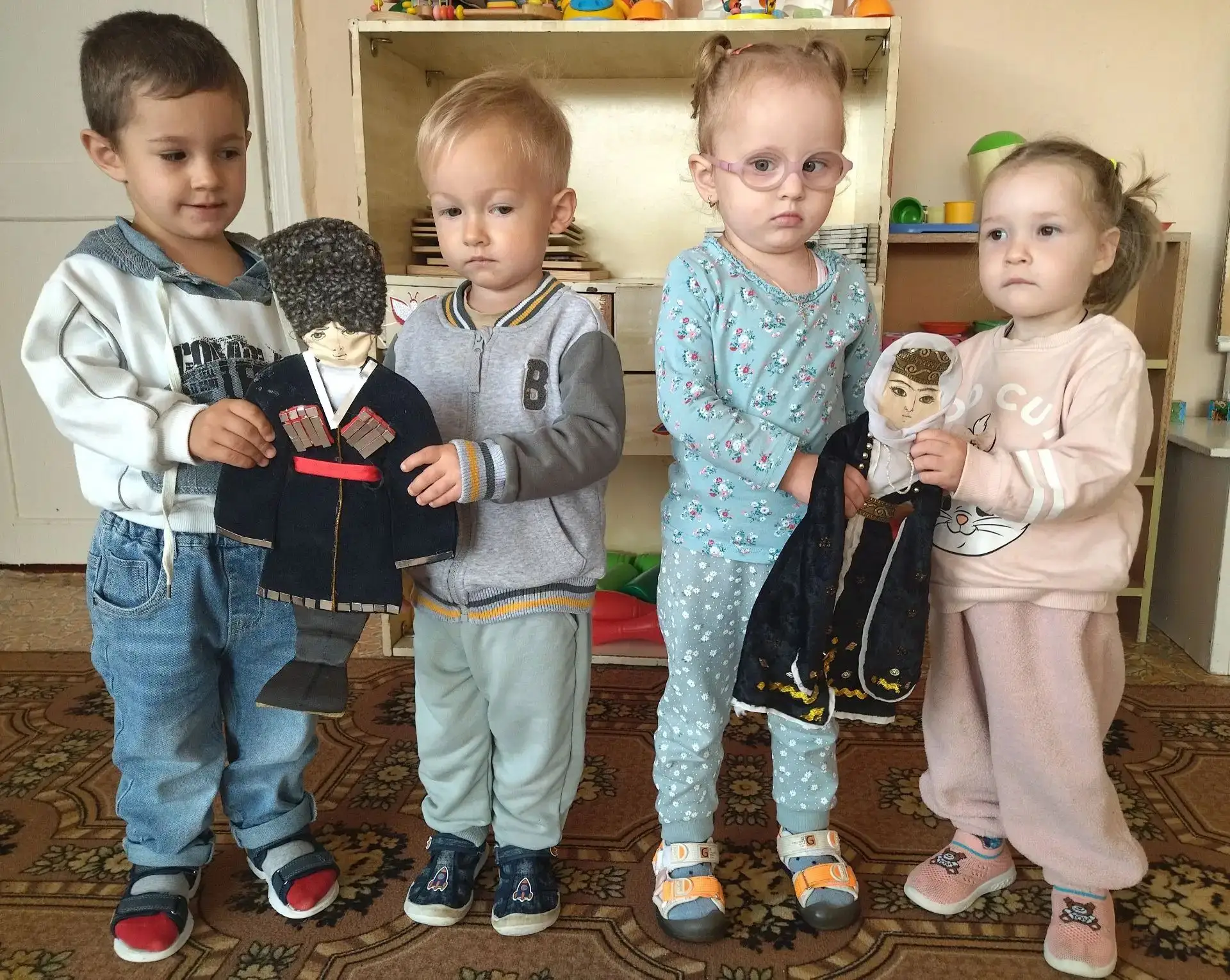 День национального адыгейского (черкесского) костюма