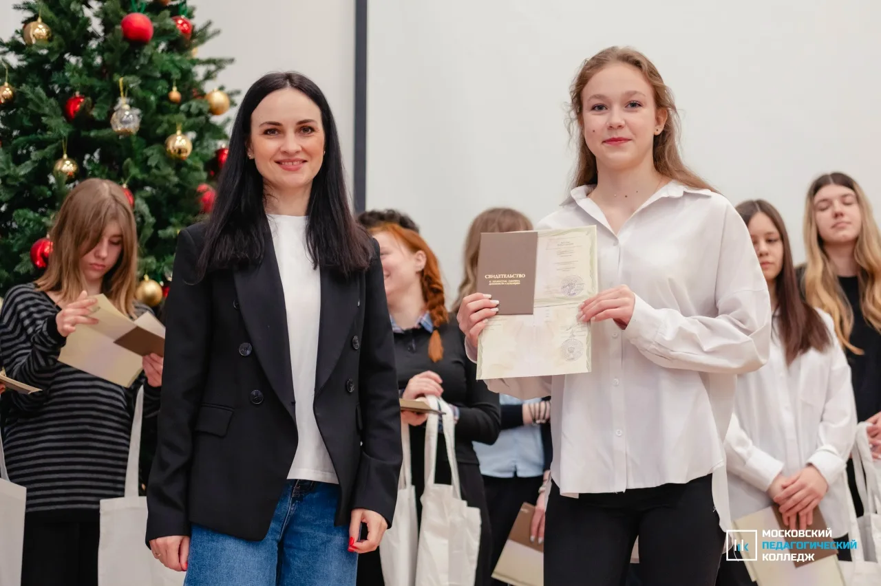 БЕЗ ГРАНИЦ 🧑‍🎓  За объективом: как медиакласс осваивал профессию  В мире, где каждый второй — фотогр