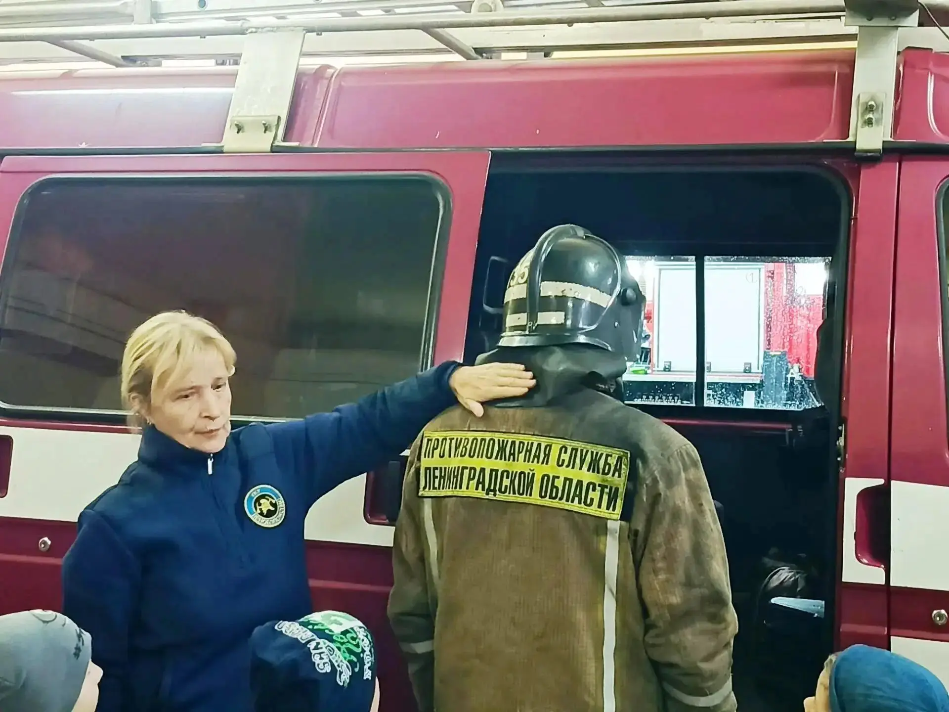 В рамках проведения Месячника  безопасности воспитанники группы ТНР «Ромашки» и разново...