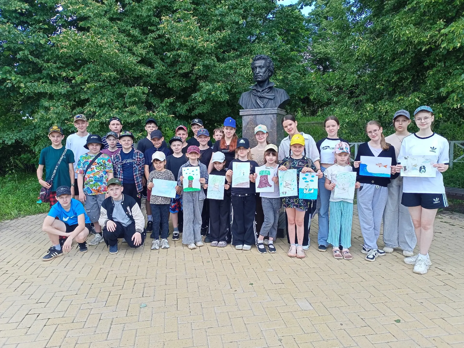 📊В нашем лагере "Олимпиец" прошёл Пушкинский день, посвящённый Дню русского языка и дню рождения ве