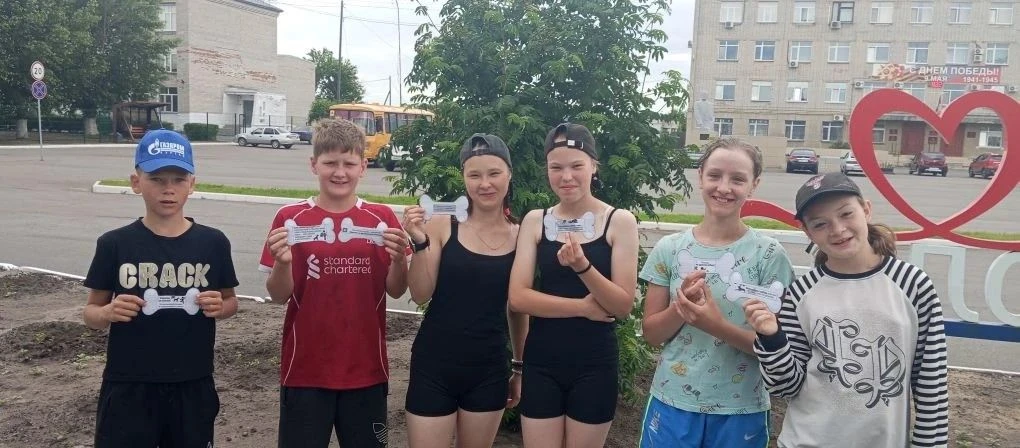С наступлением летних каникул возрастает вероятность встреч бездомных животных с детьми...