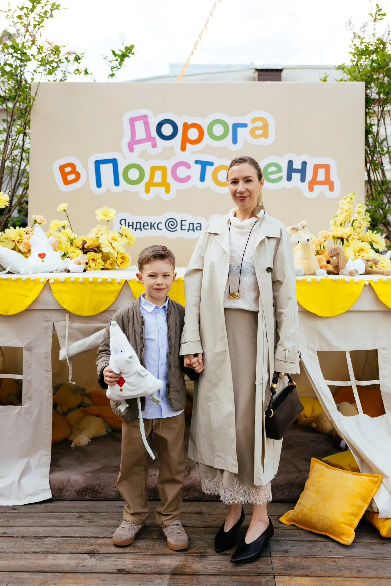 Вчера с Ромой встретили лето и отметили День защиты детей на чудесном празднике в ресторане Deep Fri