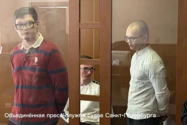 Очкарики получили реальные сроки в колонии строгого режима за похищение 16-летнего парн...