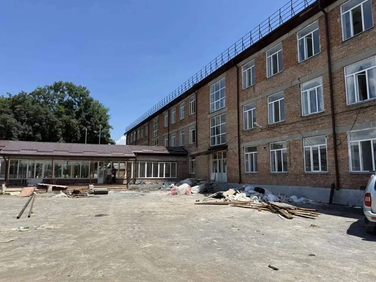 В Северной Осетии ремонтируют 36 образовательных учреждений

Работы ведутся в 24 школах, шести детск