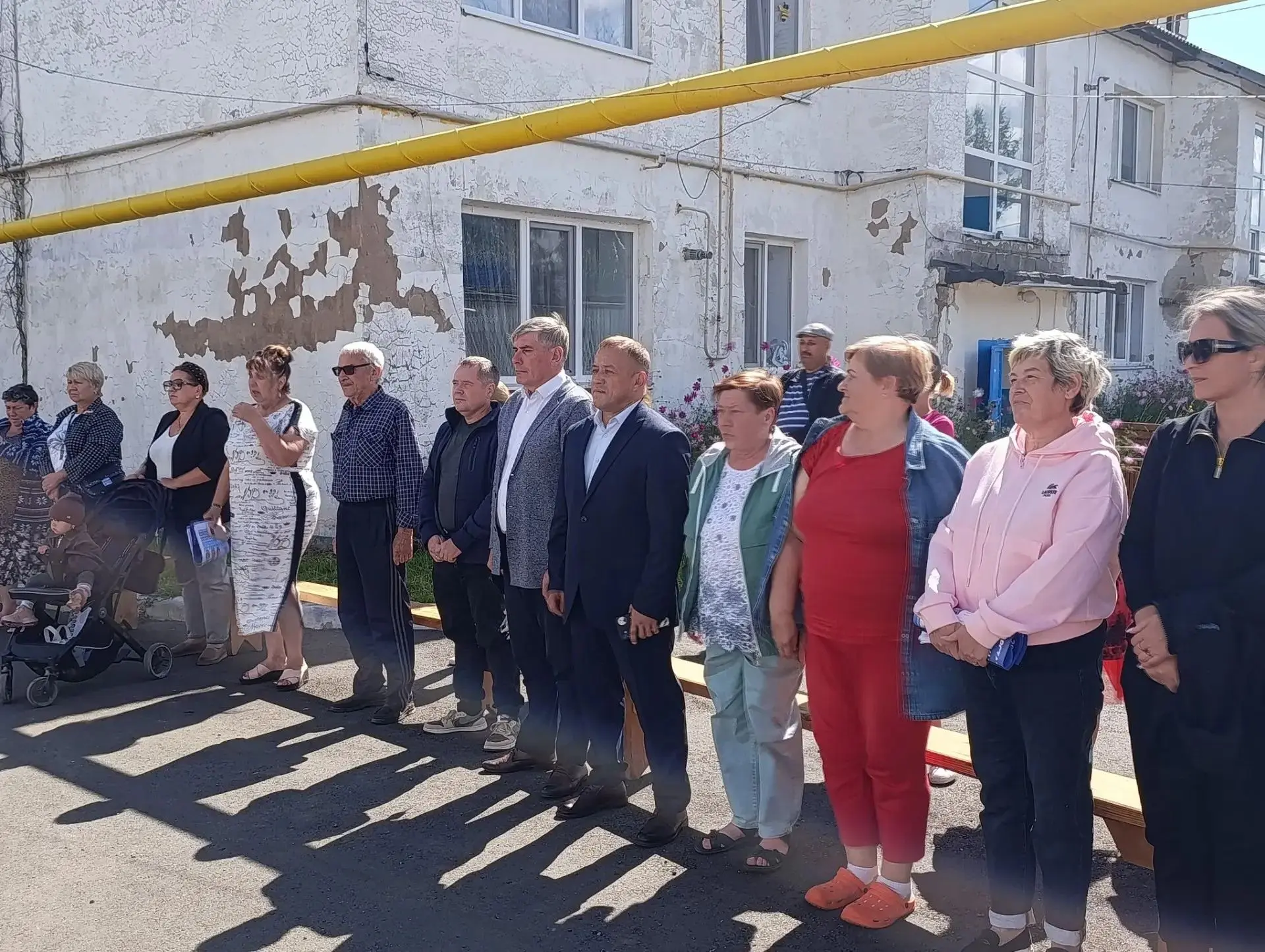 В микрорайоне Мирный прошел "Праздник двора"