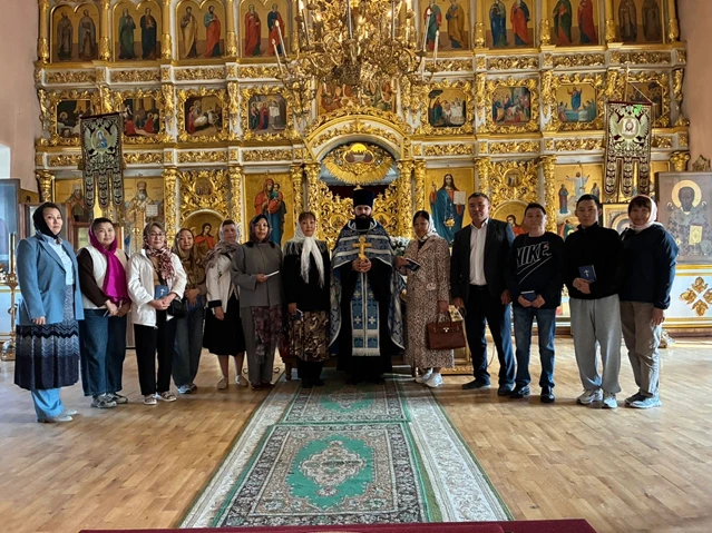 В Якутске состоялся праздничный молебен в честь святых мучеников Флора и Лавра, приуроч...