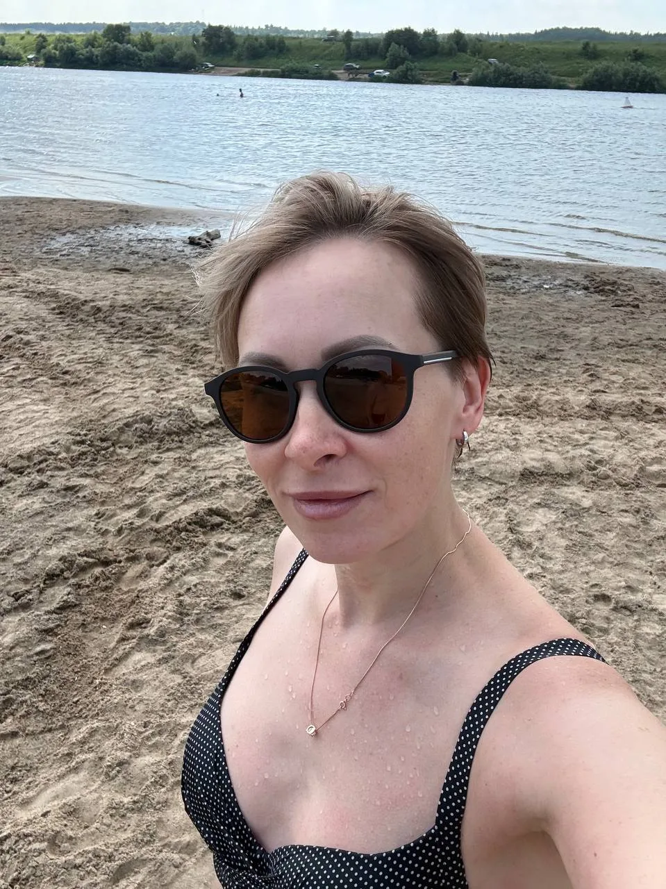 Еще вчера мы купались, а сегодня я в кофте 🤬