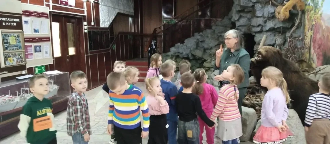 🌊 День озера Ханка — праздник для юных исследователей!  В старшей группе №6 прошёл увлекательный эко