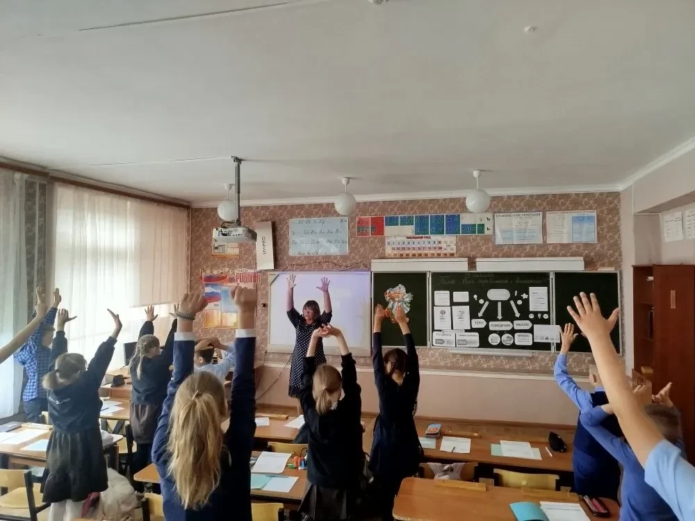 Учащиеся начальных классов  «Орлята России», провели мероприятия в рамках трека «Орлёнок — эколог» �