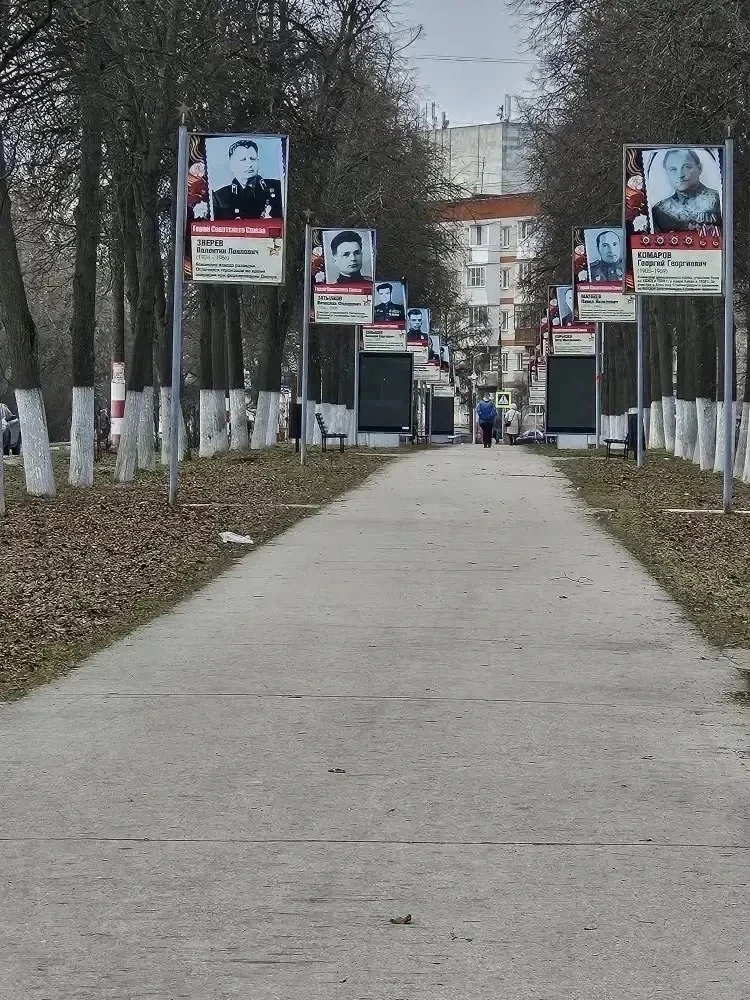 Прежде чем делать, надо думать головой. К сожалению, получается не у всех. Реклама маркетплейсов поя