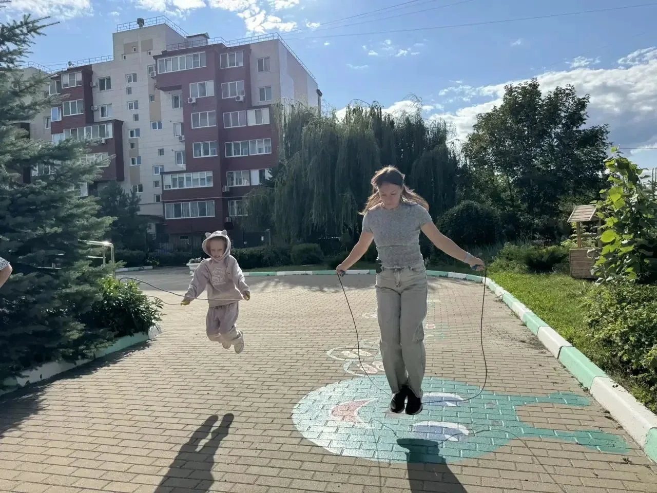 🧸 Дворовые игры: то самое детство, которое хочется вернуть!