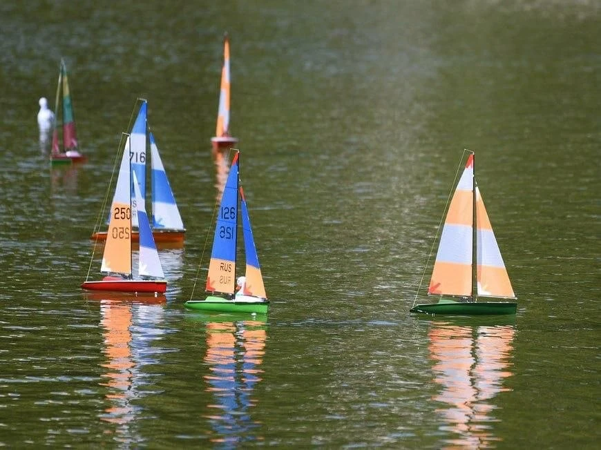 ⛵️ Арт-буйки, морские узлы и регата: на Чёрном озере пройдёт необычный фестиваль