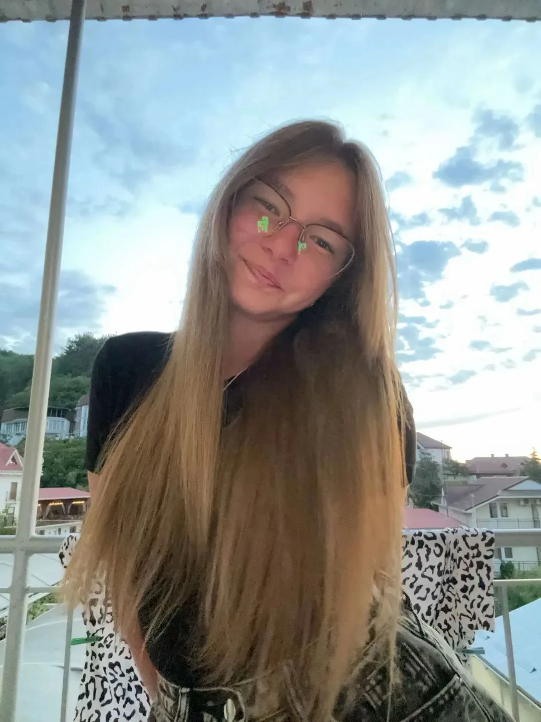 ‎Лето - это моя стихия! В этом году мы снова поехали на Черное море, в Лазаревское. Эмо...