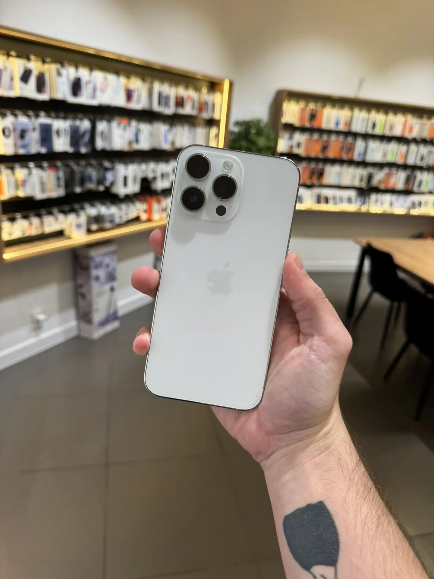📱Подержанный iPhone 14 Pro  Max 256GB Dual SIM Серебристый