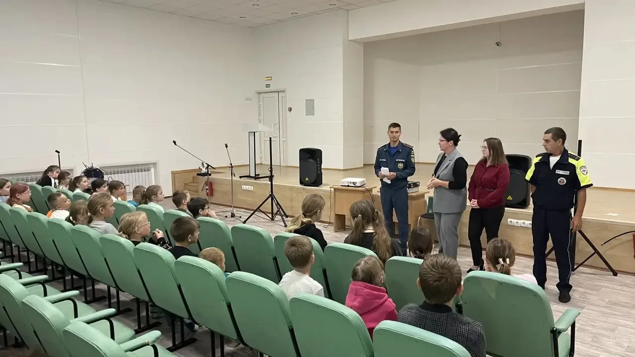 Безопасность на «отлично»: «Единый день безопасности» в пришкольном лагере «Солнышко» п...