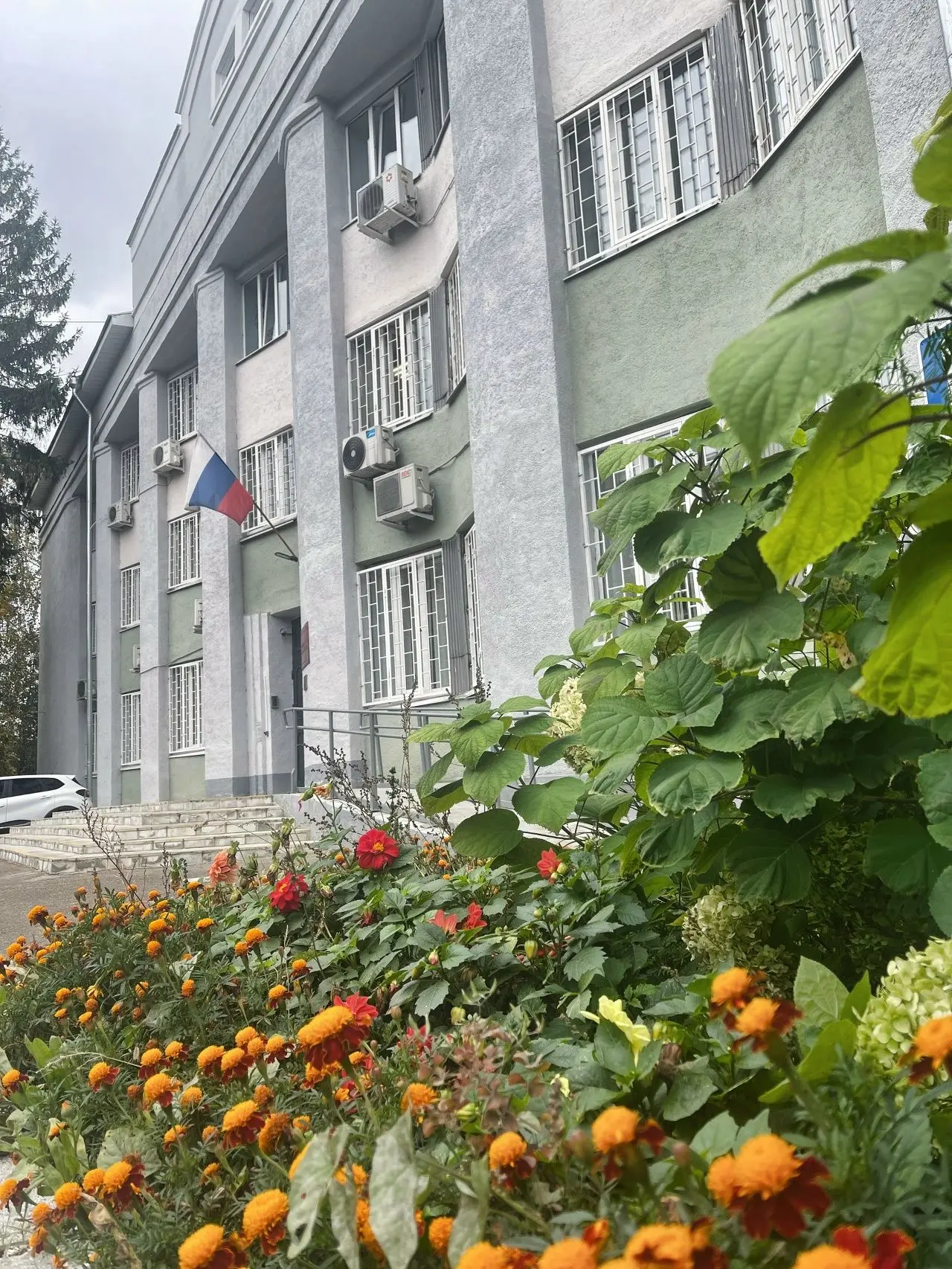 Суд в третий раз взыскал с Администрации города Костромы компенсацию морального вреда в...