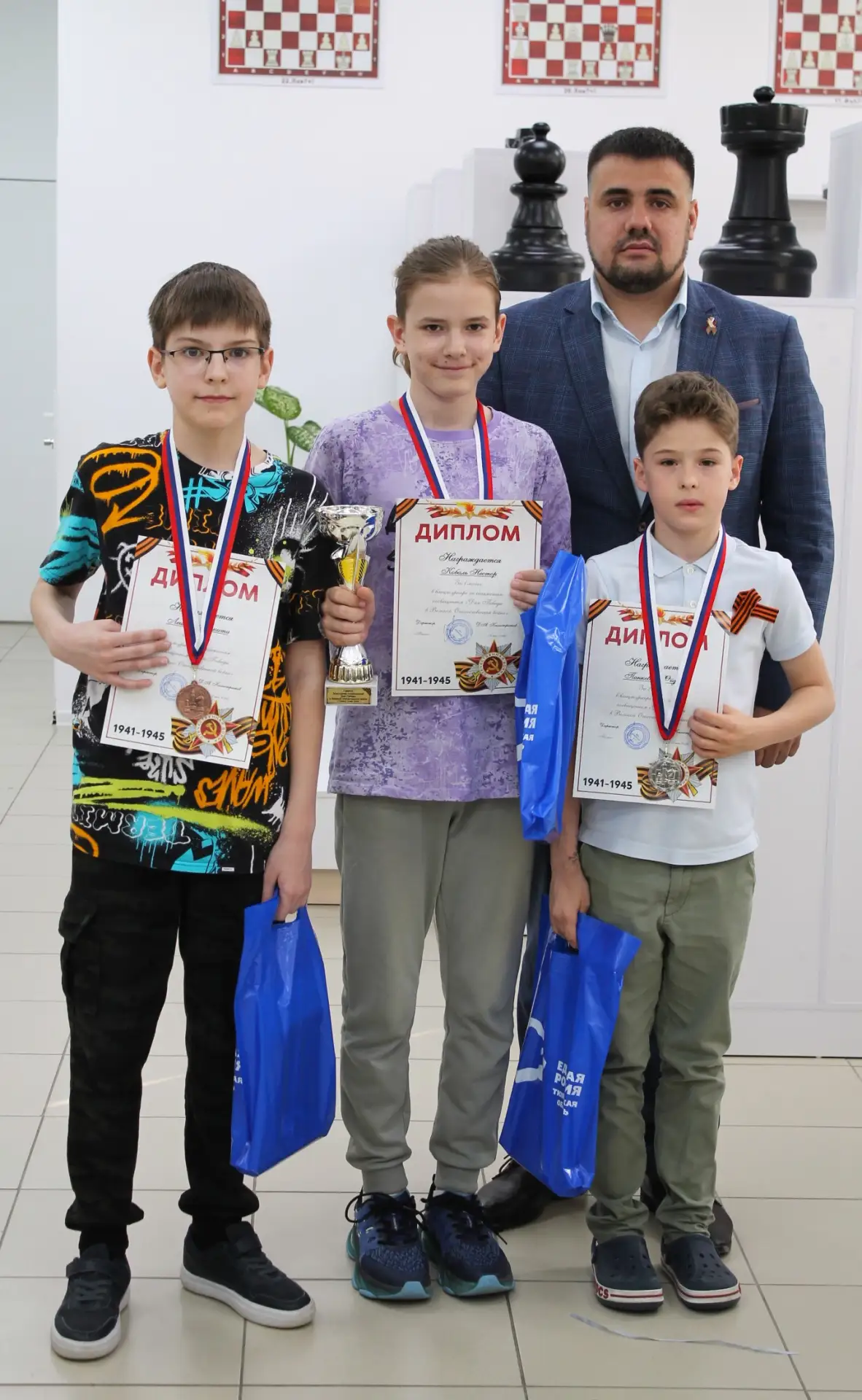 ♟👏 В стенах спортивной школы А.Е. Карпова развернулась настоящая шахматная баталия – блицтурнир, пос