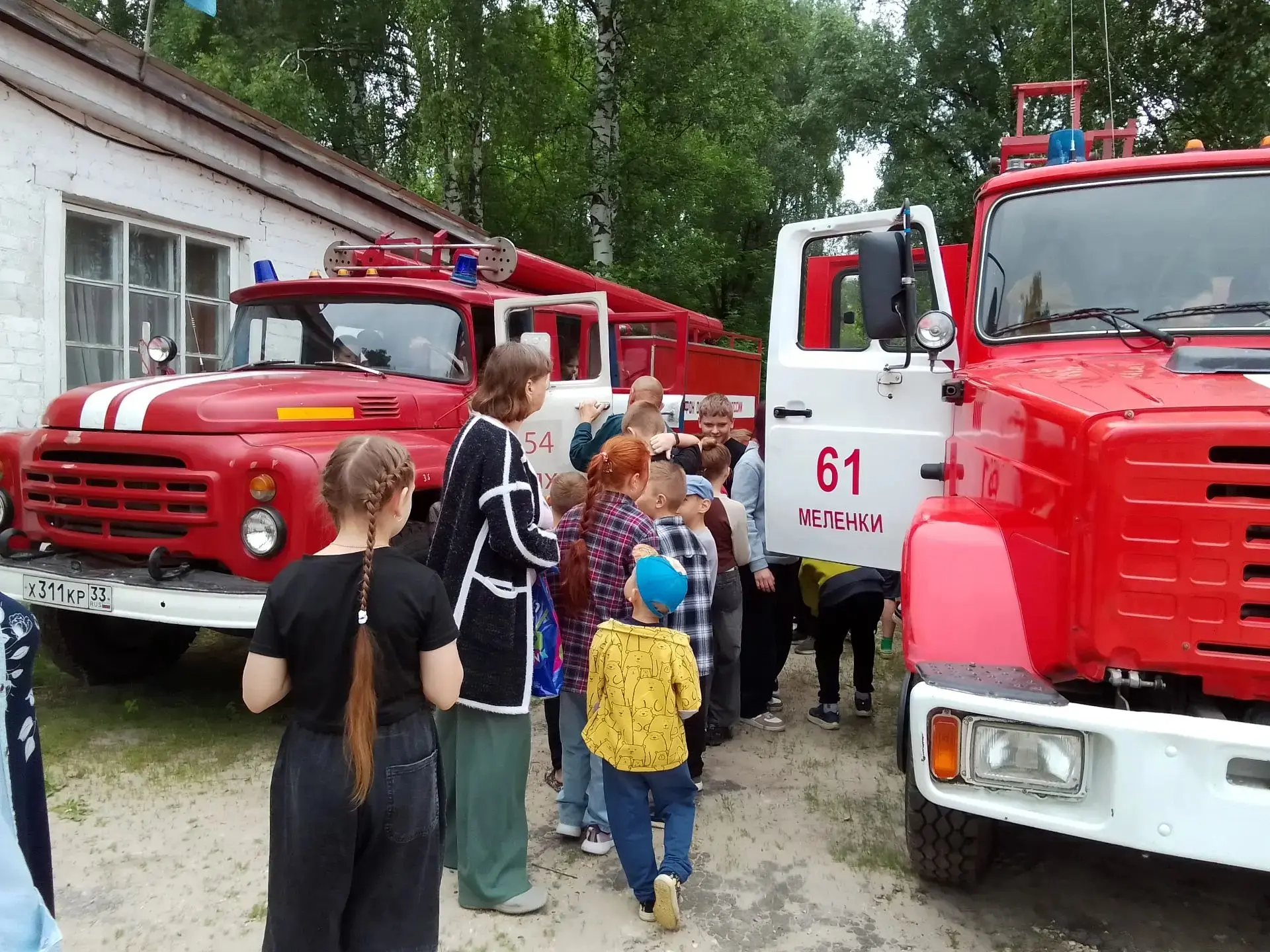 💥"День Пожарной безопасности" в нашем летнем школьном лагере "Улыбка". 🔥🚒👨‍🚒🧯
В рамках Всеросс