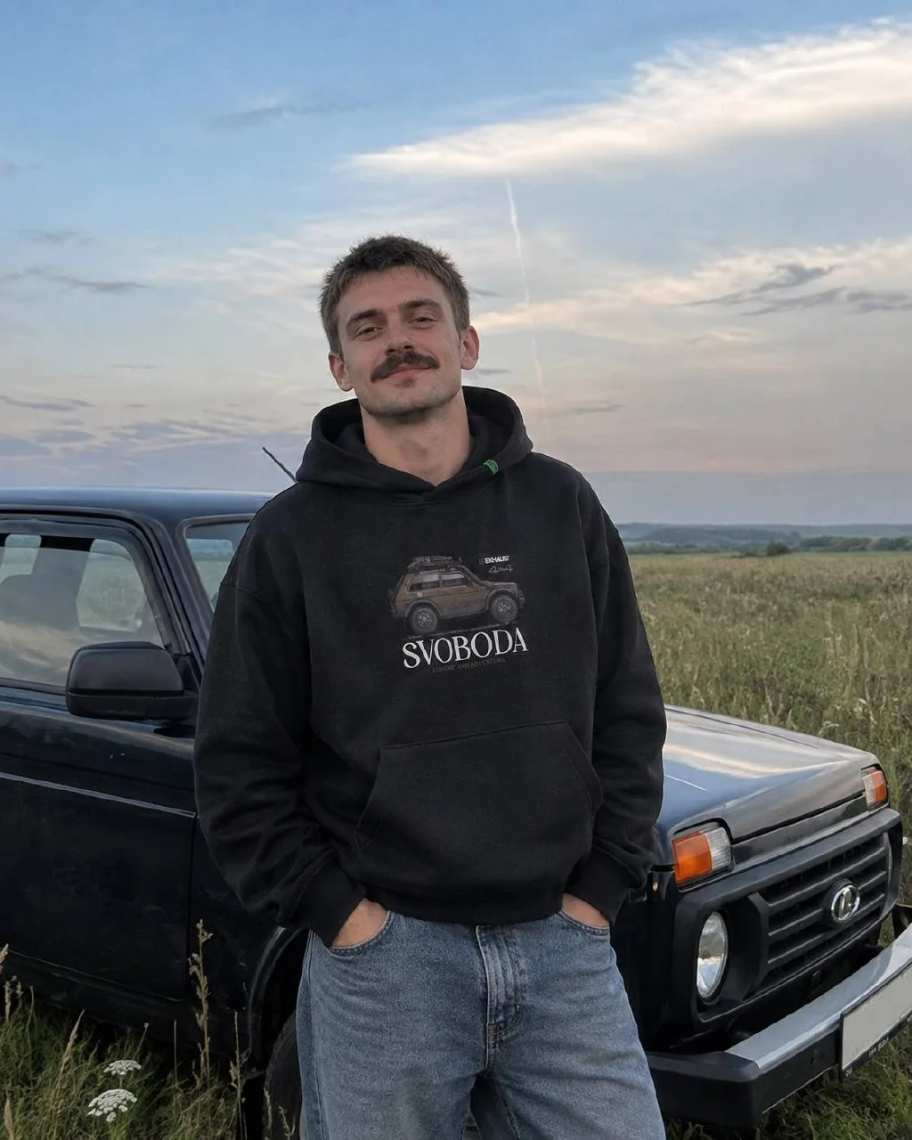 Гонщики, принт «СВОБОДА» тоже перекочевал на худи🤩