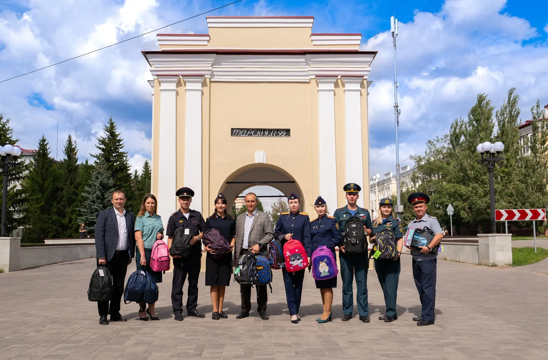 В Омской области стартовала межведомственная акция «Помоги пойти учиться».