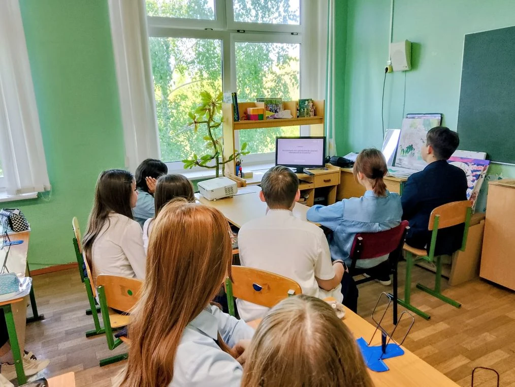 🙋‍♂️🙋‍♀️В 6Г классе прошла викторина «Наследники пионерии».  Ребята вспомнили историю пионерского дв