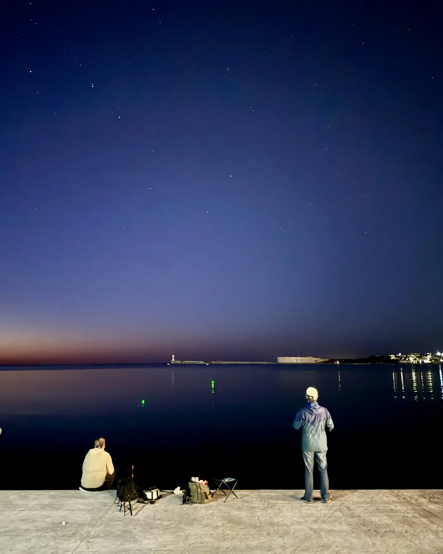 Ночная рыбалка в Севастополе 🎣🌃